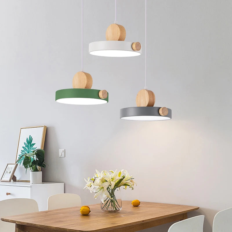 Household appliances chandelier modern LED chandelier three-tone lighting