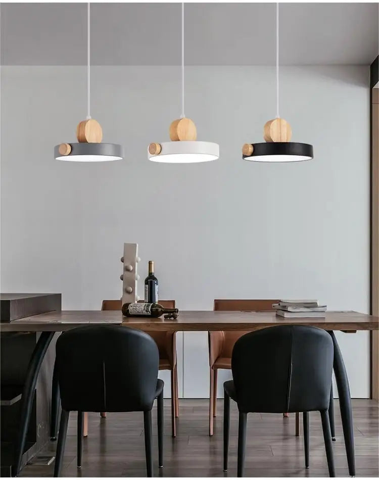 Household appliances chandelier modern LED chandelier three-tone lighting